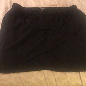 Express NWT med skirt